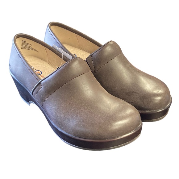 JBU Jambu Design Clogs - Picture 2 of 10